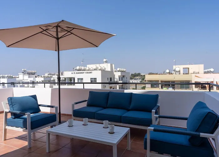 Apartment Chloris 3- Bedroom W/pool In *