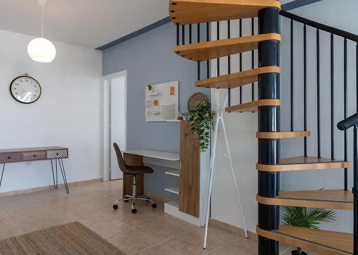 Apartment Chloris 3- Bedroom W/pool In