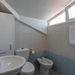 아파트 Chloris 3- Bedroom W/pool In 라르나카