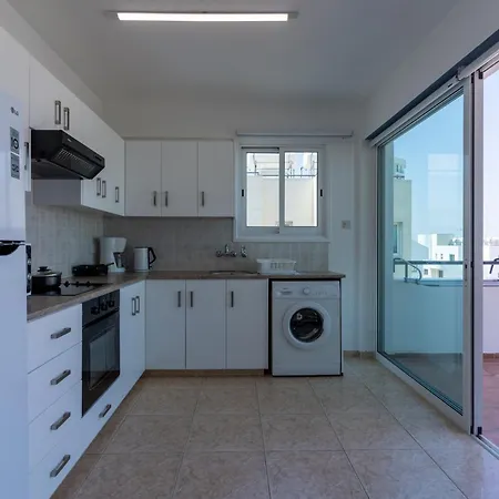 Chloris 3- Bedroom W/pool In