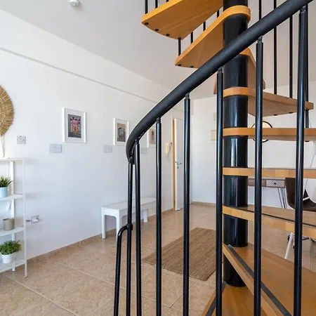 Chloris 3- Bedroom W/pool In