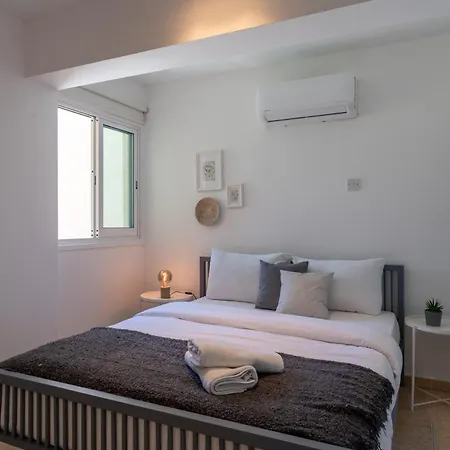 Chloris 3- Bedroom W/pool In