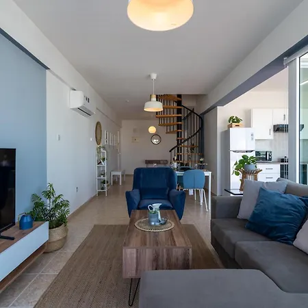 Διαμέρισμα Chloris 3- Bedroom W/pool In