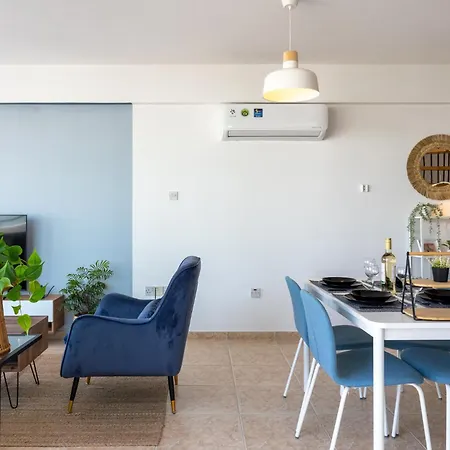 Chloris 3- Bedroom W/pool In