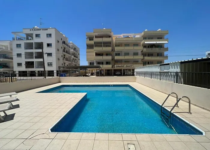 דירה Chloris 3- Bedroom W/pool In *