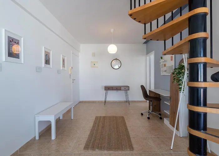 アパート Chloris 3- Bedroom W/pool In *