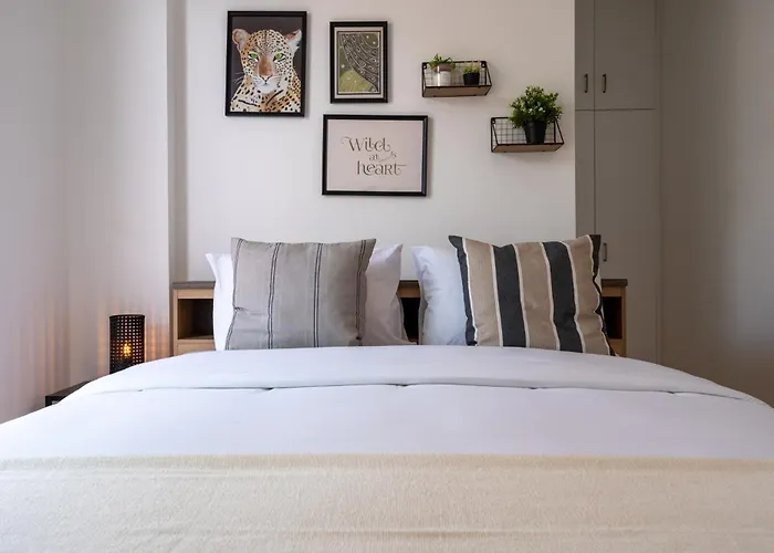 アパート Chloris 3- Bedroom W/pool In