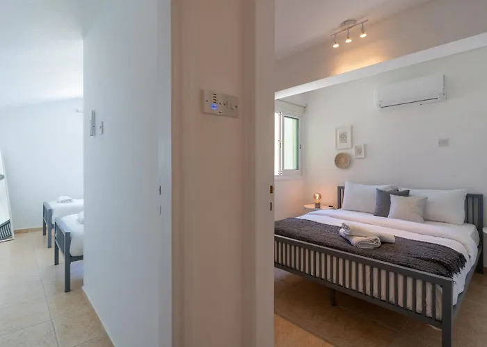 דירה Chloris 3- Bedroom W/pool In *