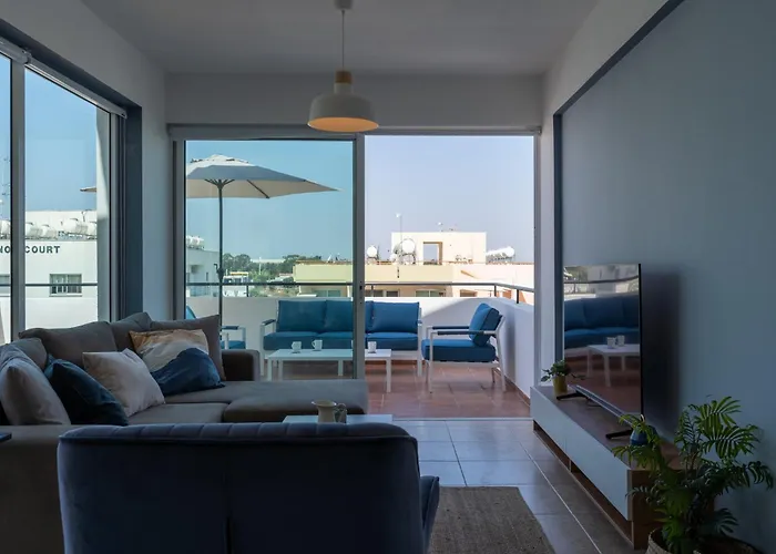 דירה Chloris 3- Bedroom W/pool In *