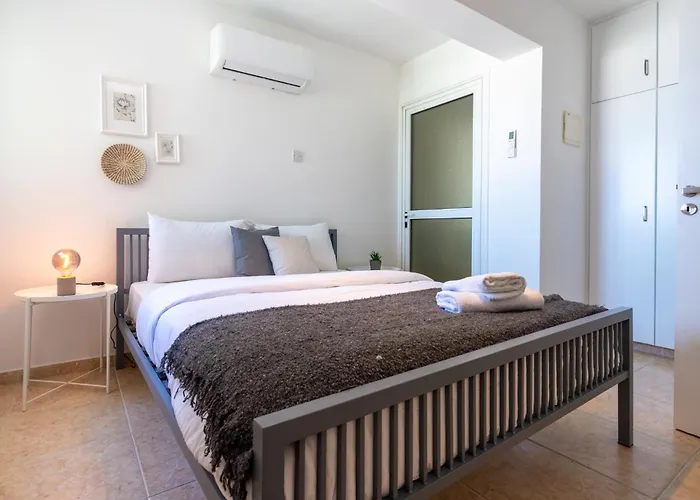 דירה Chloris 3- Bedroom W/pool In לרנקה