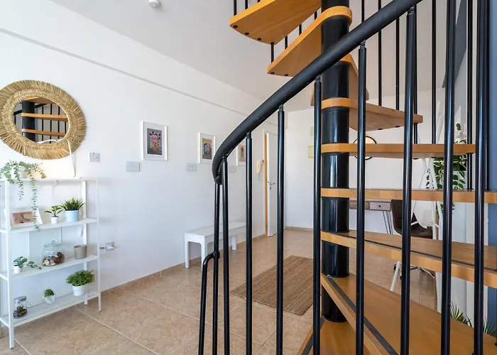 Chloris 3- Bedroom W/pool In