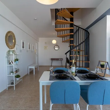 Chloris 3- Bedroom W/pool In لارنكا