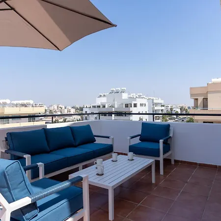 شقة Chloris 3- Bedroom W/pool In لارنكا