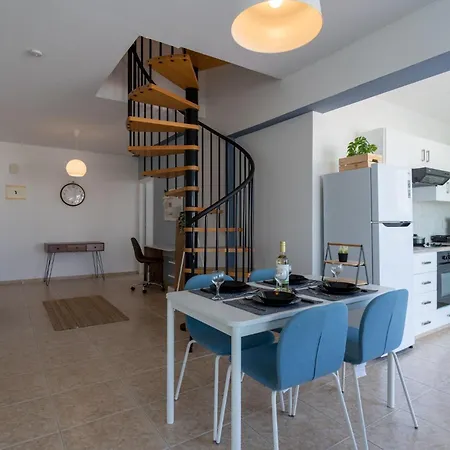 Apartment Chloris 3- Bedroom W/pool In *