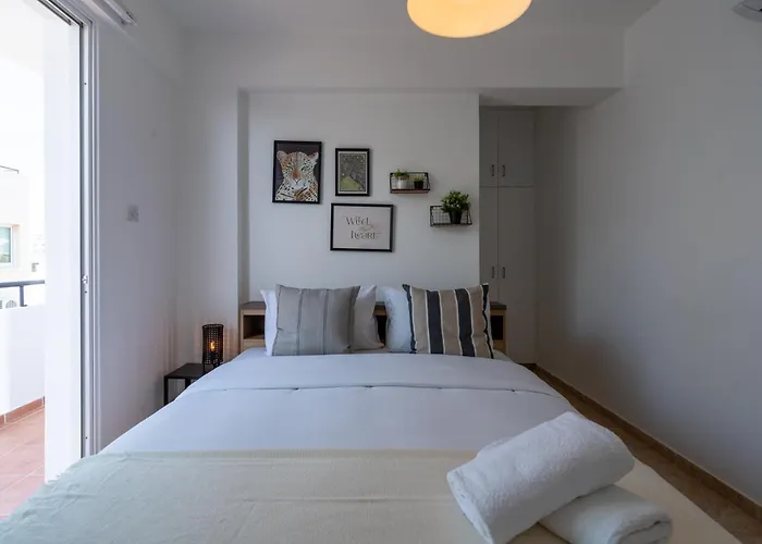 Chloris 3- Bedroom W/pool In